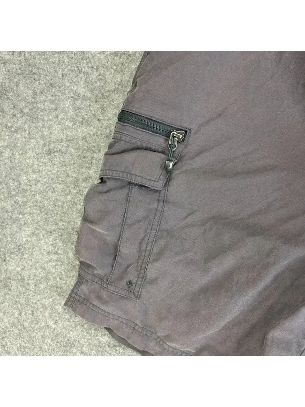 Nike ACG Cargo Shorts Mens 36 Dark Gray Flat Front Zipped Pocket Outdoor Hiking